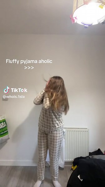 Fluffy pyjamas 🤍#relateable #fluffypyjamas #fyp #viral#aholic