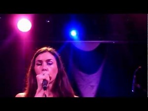 Olivia Ruiz: La Foule (Édith Piaf reprise) [Live]