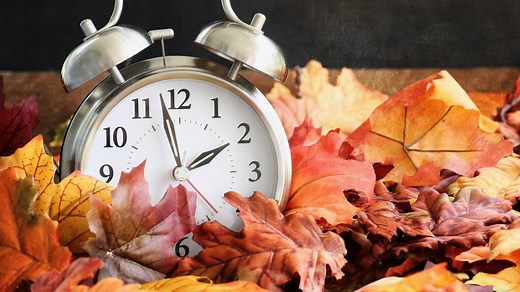 Daylight saving time comes to an end soon. Here's when clocks 'fall back' in 2025