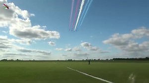 14K views · 915 reactions | The Red Arrows #pilot #Planes #redarrows | Airshow World | Facebook