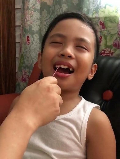 How to Pull Out a Loose Tooth