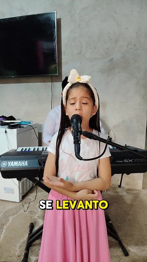 90K views · 5K reactions | Hermoso coro Yo tengo un Cristo de poder que de la tumba se levantó. #viralreelsシ #tendencias #livemusic #music #musicaenvivo | Samara Domínguez Adoradora | Facebook