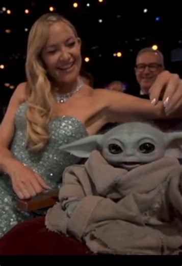 GROGU AT THE OSCARS❗️ | sigourney weaver