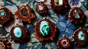 14K views · 476 reactions | Jingle, Jingle, Jingle  Offering 15% OFF EVERY ORDER + a free small wooden sticker with code JINGLEGEMS on www.ThirdEyePinecones.com and in our Etsy shop through Thursday 12/15 11:59 PM PST ✨ FREE STANDARD SHIPPING (worldwide) as always ✨ | Third Eye Pinecones | Facebook