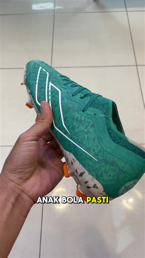 Exploring Sepatubola's Triton with Mills and Sandy Walsh