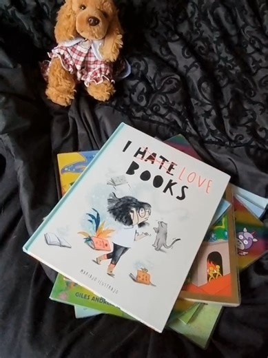 #BookTok #librarybooks all FREE with a library card have you joined your local library? #NationalYearOfReading ##GoAllIn2026