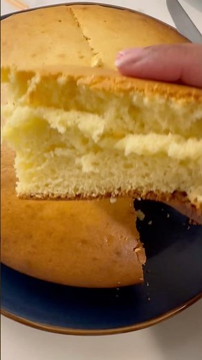 Condensed milk cake 😋recipe inspired by ‪@SavorEasy‬ ❤️ #cozyweather #baking #cake #easyrecipe #quick