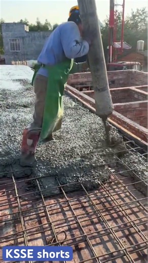 Floor Slab Concrete Pouring in Action: Perfect Timing & Finishing #Construction #Concrete #CivilEng