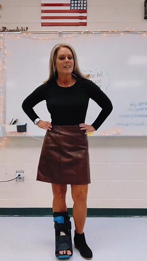 Stylish Teacher Fashion: Leather Skirts for Middleschool Teachers