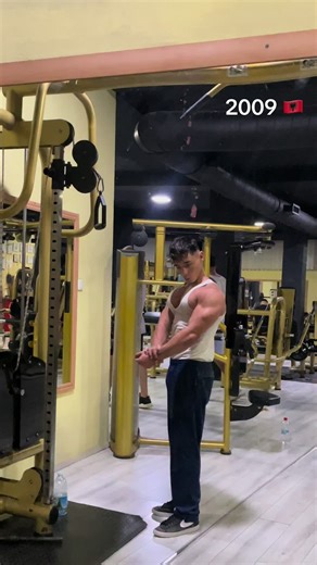 Triceps Workout for Muscular Physique at the Gym