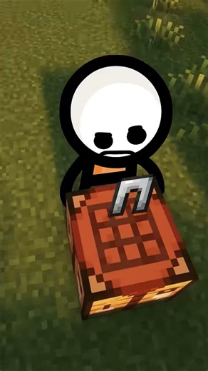 Press the chip while crafting @GarrettTheCarrot #MinecraftThaiMemes #Minecraft #memes #funny #gam...