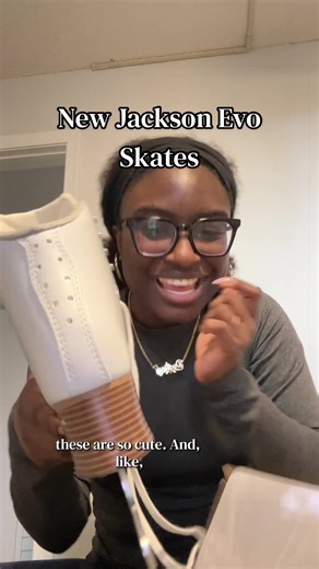 Choosing the Right Figure Skates for Beginners