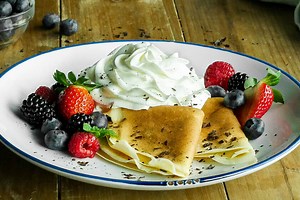 Crema chantilly fácil: cómo hacer y usar esta elaboración básica de la repostería y pastelería internacional