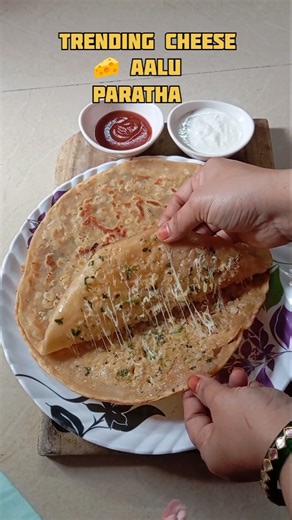 cheese alu pratha♥️🧀♥️🧀 #yt#new #recipe #trend