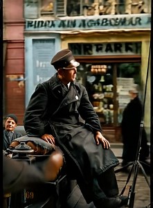 REALNE ZDJĘCIA ALE NIEREALNE SYTUACJE. Ożywmy te zdjęcia bo wieje nudą 😉 Prawdziwy Matrix zbliża się do nas wielkimi krokami bo coraz lepiej to wygląda :) | Historical Colors