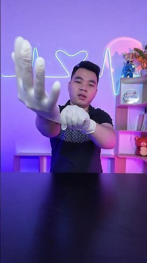 Fast Glove Trick – How to Put on Rubber Gloves Quickly! 🧤⏱