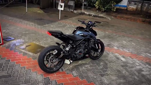 @_d_foxy_ on Instagram: "📈 . . . . . . . . . . . . . . . . . . #ktm #ninjawarrior #kerala #trendingreels #sisters love instagood odisha karnataka assam brasil beauty bts newpost nike video viralvideos view design work proud history besties couplegoals lovestory cute california bıkelove"