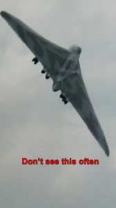 Rare delta wing Vulcan take-off and hard turn | Frontline Diary