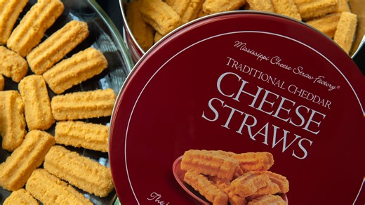 Mississippi Cheese Straw Factory is closing. How to get one last box