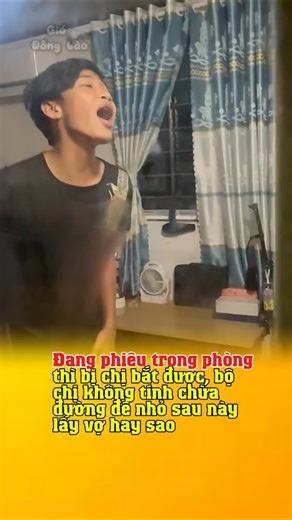 Caught in the act of having fun #funny #humor #giodonglao @gio_dong_lao #gio_dong_lao