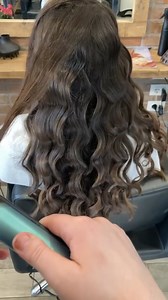 33K views · 253 reactions | How to per ricreare insieme alla nostra PRO Educator @giorgiacaltanella una perfetta DNA Wave con #ghdgold della limited edition #ghdreamland ✨ #ghd #goodhairday #hairstyle #hairwaves | ghd | Facebook