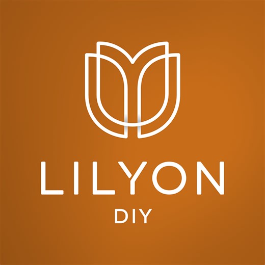 This vulture has a big appetite😅 | Lilyon DIY