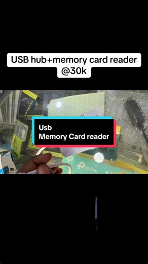 USB Hub and Memory Card Reader for Multi-Format Use