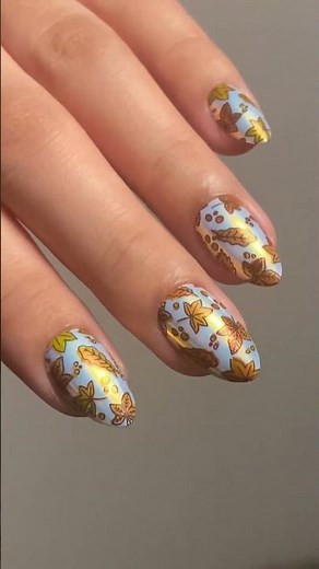 You can keep it simple ✨ or go all out — that’s the magic of nail stamping! 💅