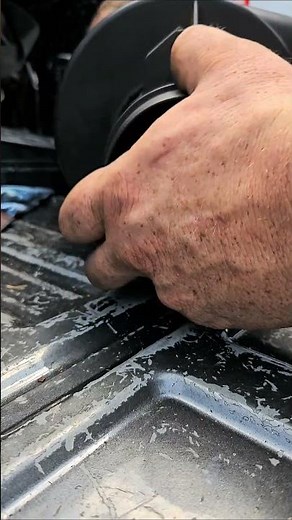 How To Change A MAF Sensor [2005 GMC Savana 3500] #semperfimechanic #mobilemechanic #columbus #ohio