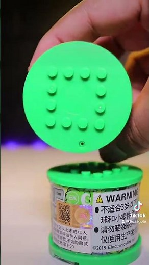 Inboxing the NEW Plants vs Zombies LEGOS