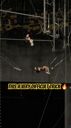 This a very difficult trick 🔥 #circus #flyingtrapeze #acrobatics #gymnast #flip #цирк #трюки