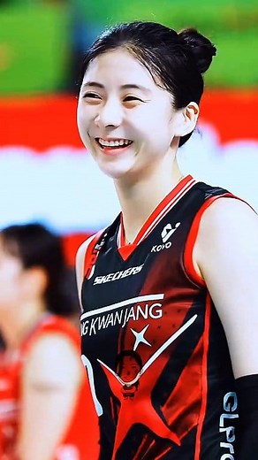 8.9K views · 912 reactions | The charisma of Vice Captain number 10. Keep going, Captain and team ❤️‍﫶 Sc:junpic_redsparks #박혜민 #minnies62 | Park Hyemin | Facebook