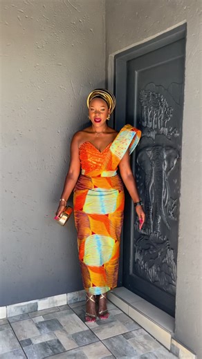 Elegant African Queen Outfit for Weddings