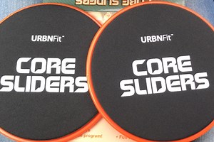 Nueve ejercicios que puedes realizar con los "core sliders" o discos deslizantes
