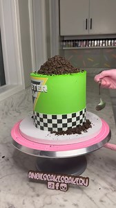 #monsterjam #cake #cakevideo #monsterjamcake #cakedecorating #cakedecoratingvideos | Angie's Cake's Bakery, LLC
