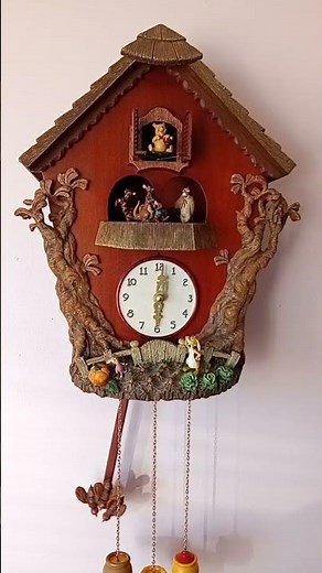 rare danbury mint winnie the pooh cuckoo clock, I am selling on ebay UK unique-username