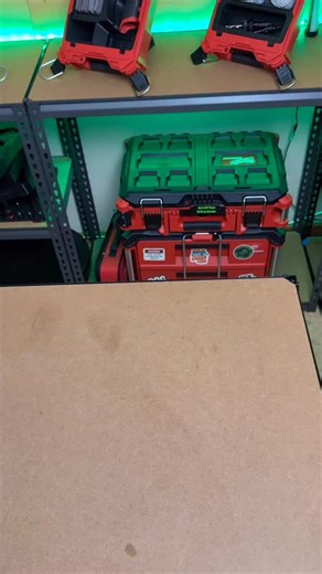 Your M12 Installation Driver setup — finally organised properly. 🔧🔥 🔩 Heads stored neatly underneath 🔋 Store with battery attached (up to 3.0Ah) 🧰 Removable bit tray (1” 50mm hex bits) 📦 Extra space for longer drill bits & extensions Link in Bio🔗 #milwaukeetools #milwaukeepackoutsystem #packoutislife #packoutaccessories #packoutmods | Code Breaker Labs