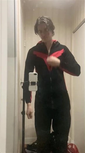 #gymtok #gymlife #aesthetic #musclebuliding #discipline #posing