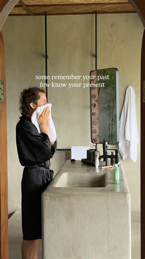 Everyone sees a different version of you 👁️