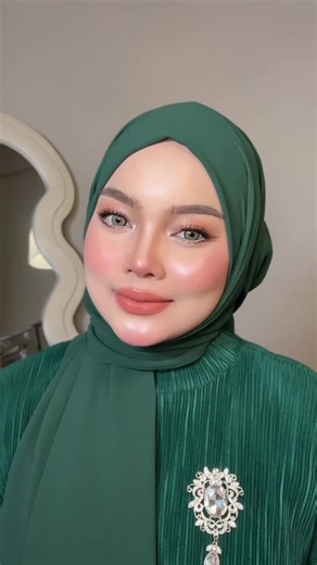 Day20 | 30 Hari 30 Look Raya Emerald Green💚☘️ Full face makeup @WAWA Worldwide #fullfacemakeup #makeupraya #2026 #raya