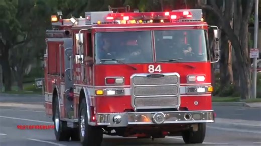 LAFD Engine 84(reserve)Responding