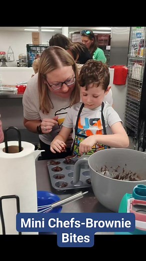 These mini chefs worked hard on their brownie bites and looked adorable while doing it! 💕 | Back 2 Basics Cooking