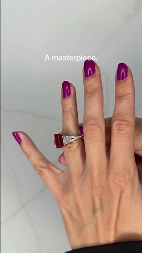 9 carats ruby engagement ring