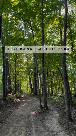 🌳 Highbanks Metro Park – Lewis Center, OH Just north of Columbus, Highbanks is one of the best spots in central Ohio for a hike. This 1,200-acre park has 9 trails ranging from easy paved paths to hilly gravel routes, so there’s something for everyone. My go-tos: ✨ Overlook Trail: be sure to include the short add on to the observation deck to enjoy the views of the Olentangy River. ✨ Wetland Spur: a short but pretty add-on to the Overlook Trail that ends at the wetland observation deck ✨ Drippin