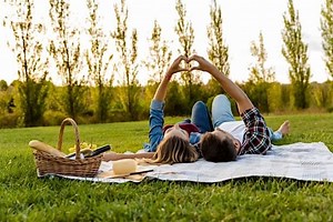 Decatur Area - Pop Up Picnic Park Date for Couples! (Self-Guided) at Point Mallard Park- Recommended Park Venue or another park choice (YOU MUST USE PDF TICKETS EMAILED FOR EVENT- NO MOBILE APP OR QR CODES ACCEPTED), Decatur on 2nd November, 2023