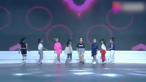 儿童走秀《fashion show》