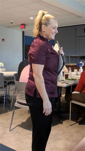 🎬 Inside Lorain High’s Hidden Gem — The Lighthouse Grille What if I told you one of Lorain’s best lunch spots is inside a high school? 👩‍🍳 The Lighthouse Grille, run by Lorain High’s Culinary Arts students, delivers restaurant-quality food with heart, professionalism, and flavor that rivals any local eatery. We tried their roasted red-pepper hummus, honey-garlic chicken flatbread, turkey club, and that famous Chef Smith’s carrot cake — and every bite was perfect. 🍴 💡 This isn’t a fundraiser