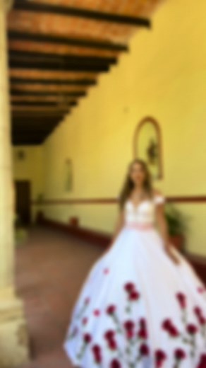 Bride's Gorgeous Outfit for a Mexican Wedding