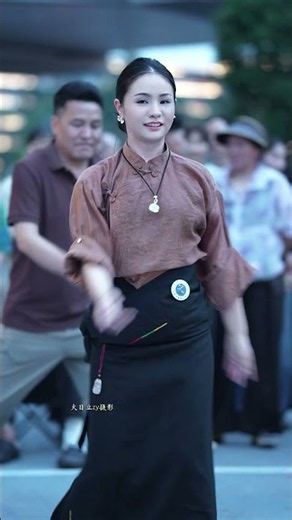 Yongji, the Tibetan dance goddess with charming smile