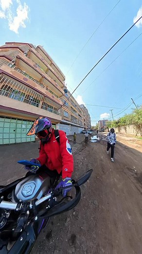 ”Apa ilibidi nitoe helmet manze” | Biker Nairobi